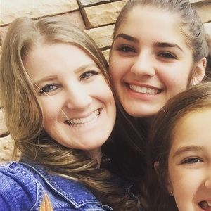 Meet your Posher, Lela